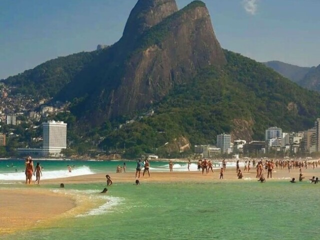 Praia do Leblon 🌊💚