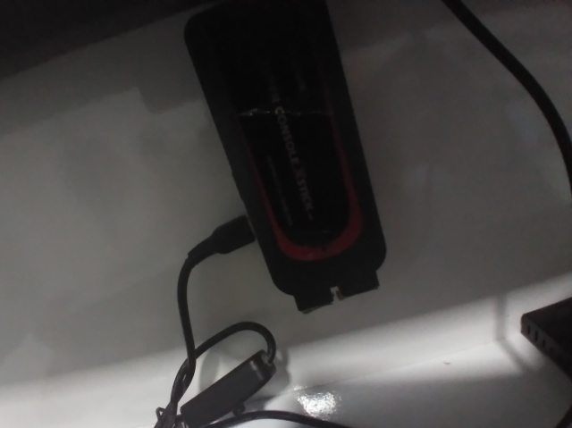 Esse game stick (eu chamo de emulador de Android)