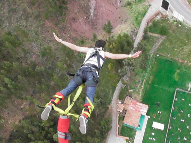 Bungee Jumping