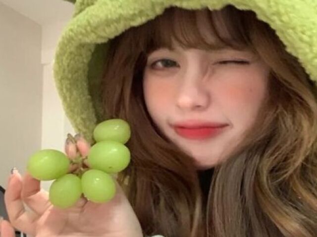 Grape grapeee(uva uvaaa) KKKK lindaaa fofa d+++!😇🎀🏐