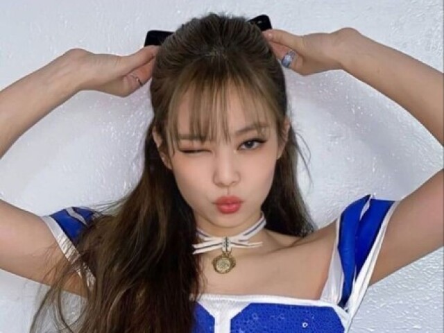 JENNIE (BLACKPINK)