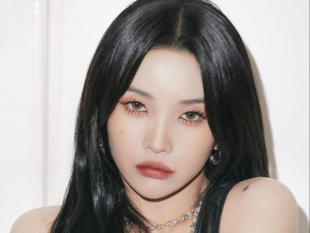 SOYEON (G)I-DLE