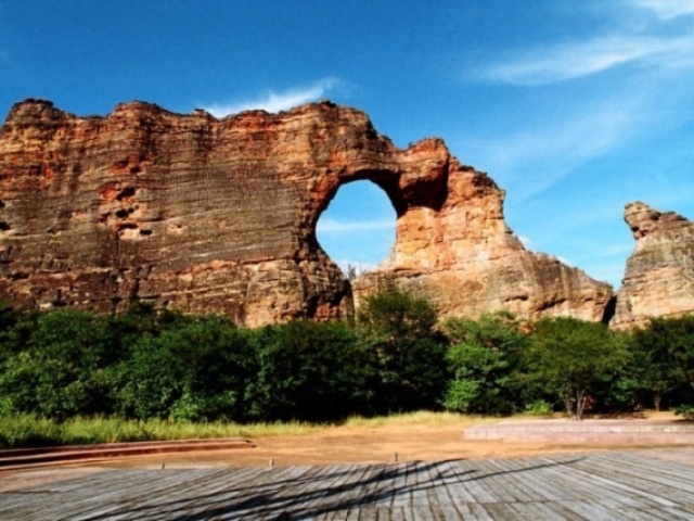 paeque nacional da serra da capivara