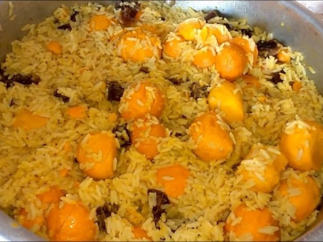 Arroz com pequi