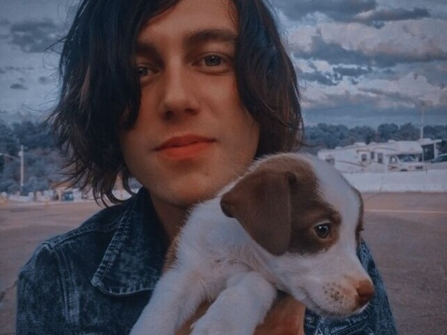 Kellin Quinn (Sleeping With Sirens)