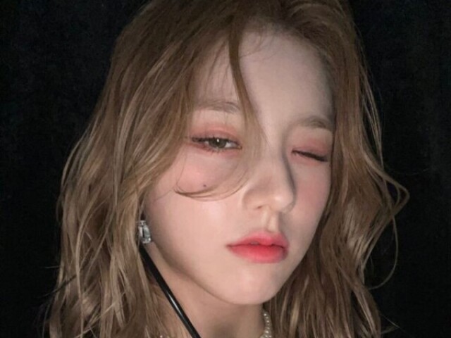 Heejin (Loona)