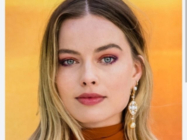 Margot Robbie