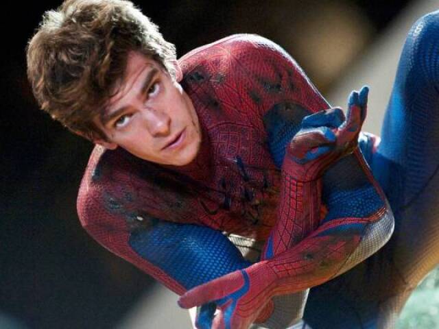 ANDREW GARFIELD