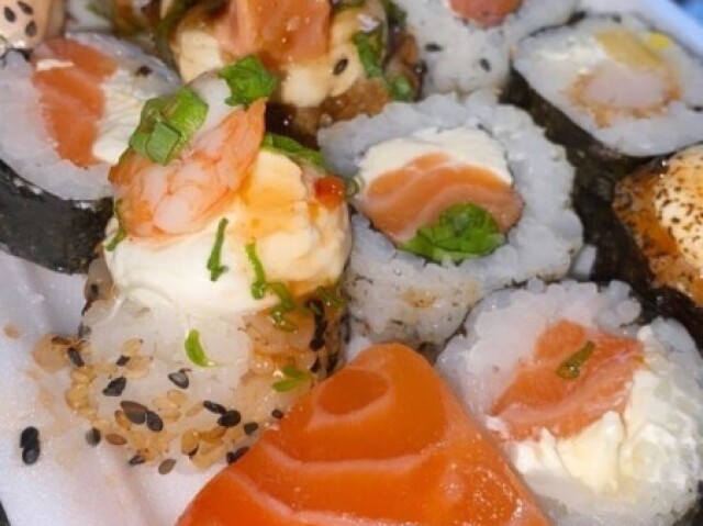 Pedimos sushi !!