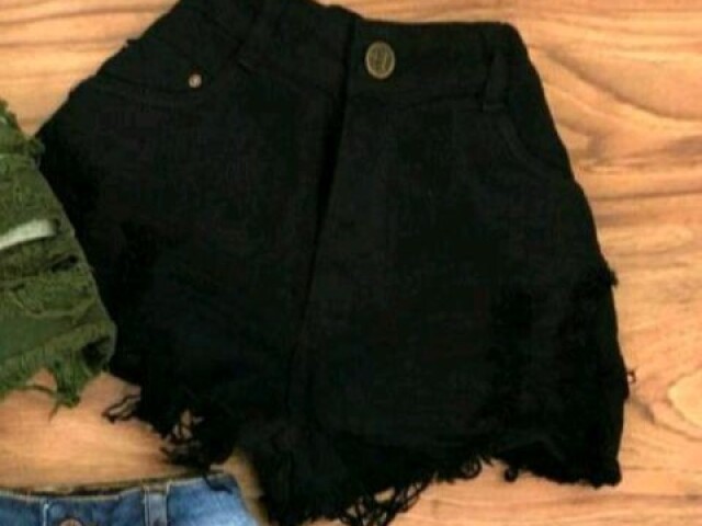 Shorts preto