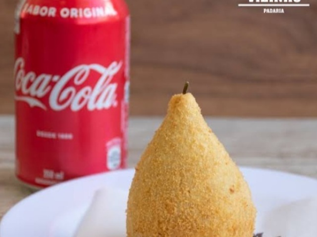 Comprei uma coxinha na cantina 👍🏻🤌🏻