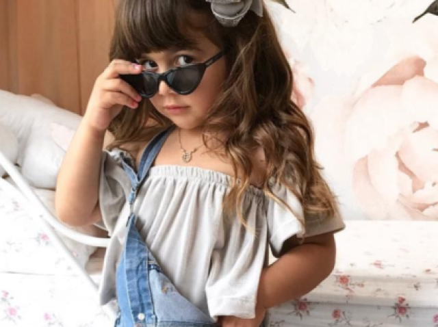 Na escola deles não vai ter uniforme este e o look da minha filha