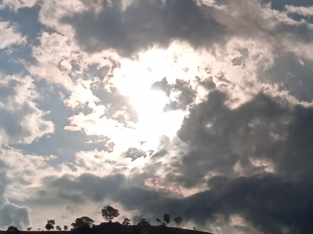 CĂ©u azul đ