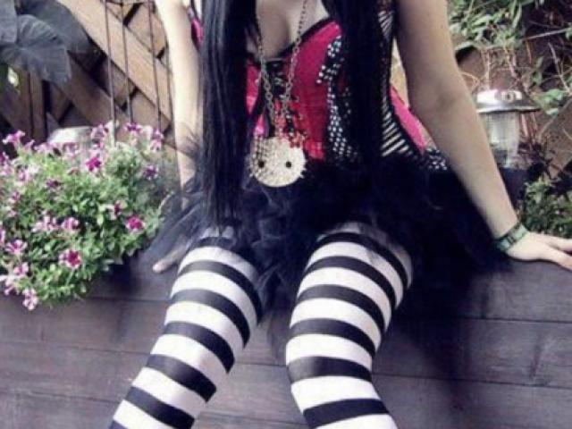 Esse(。ρω-。)