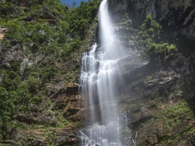 Algum lugar com muita água