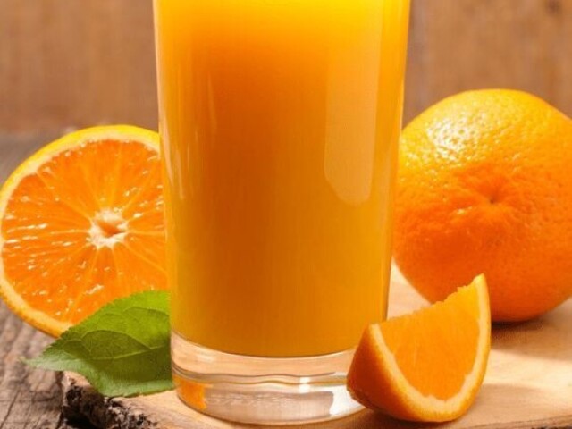 Suco tradicional de laranja 🍊