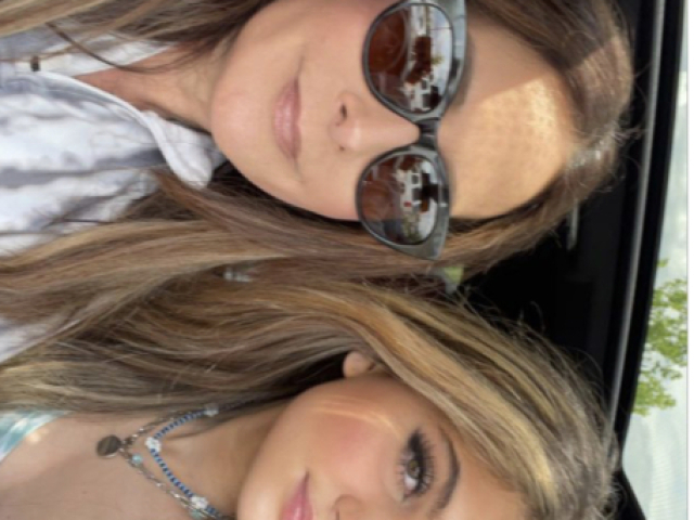 Aniversário do meu babyyyu q ontem tinha 0 meses :( aaaaaaaaaaaa a mamãe surta? Ss .a Mamãe briga? Ss Mas o principal eu te amo smpr ! Enquanto estivemos juntas esses momentos vão ser os mais felizes da mnh vida ! Te amuuu🥹💓