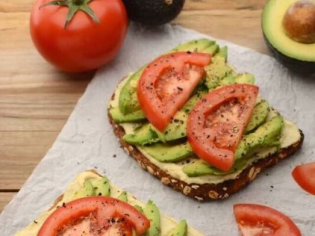 Avocado sandwich