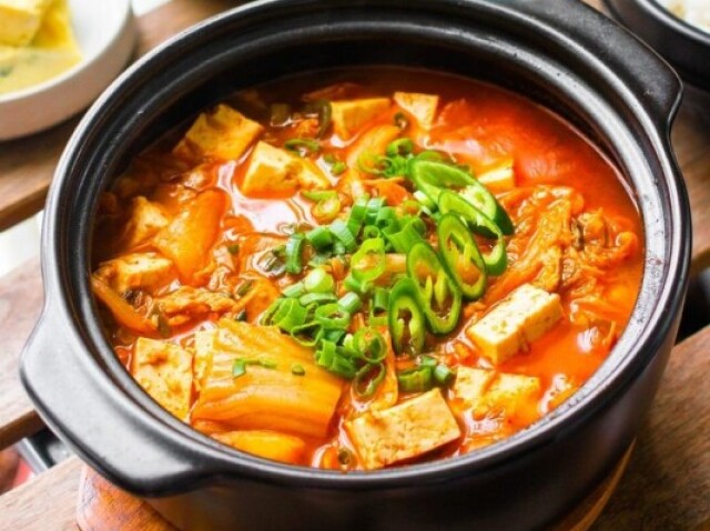 Kimchi jjigae