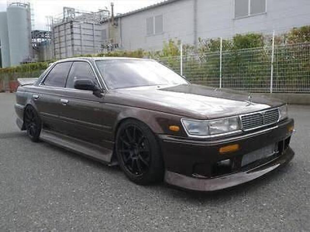 Toyota laurel