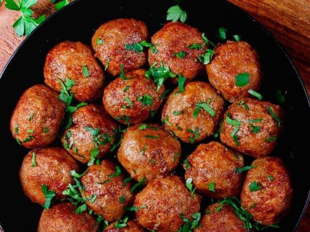 Bolinho de carne.
