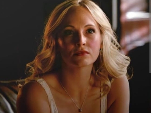 "Quando alguém me diz que não posso fazer algo, provo que está errado. " ~Caroline Forbes