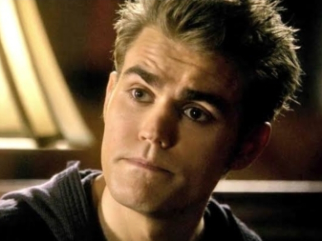 "É difícil manter a esperança, a esperança dói. Talvez amanhã melhore. " ~Stefan Salvatore