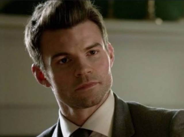 "Acredito que quando se ama alguém, você se torna um pouco vulnerável" ~ Elijah Mikaelson