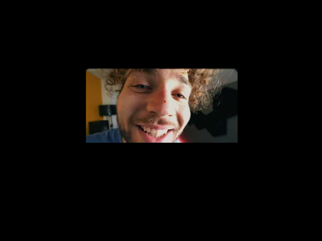 Este vídeo