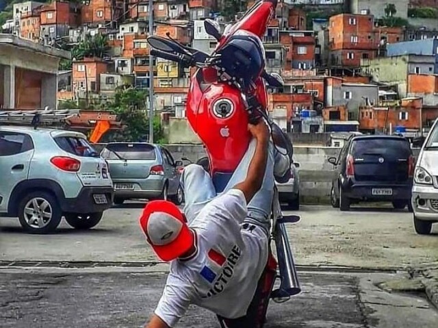 Favelado (motoqueiro)