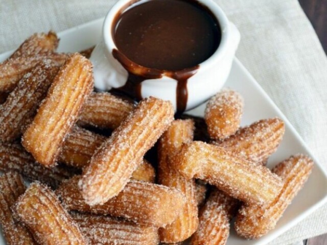 Churros com chocolate