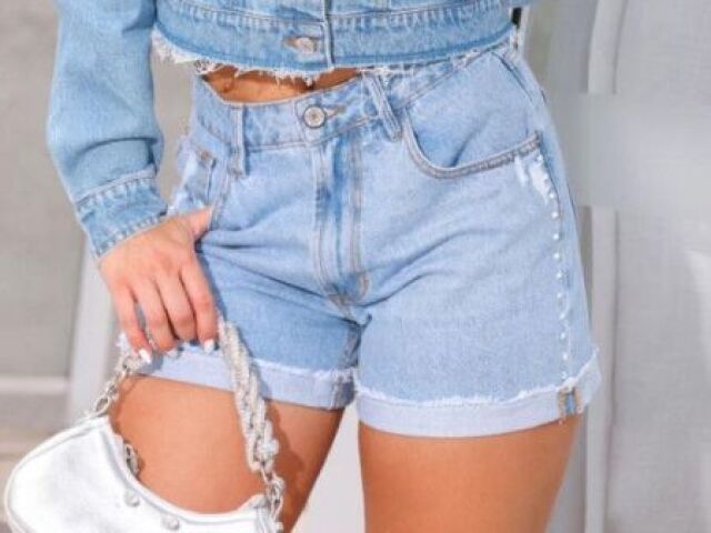 Shortinho jeans bem fashion ☁️☁️