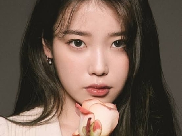 IU