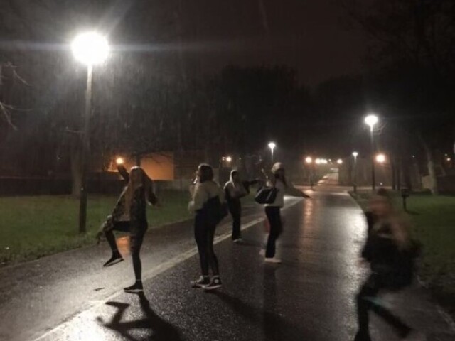 Passear e dançar na chuva ❤️🩹
