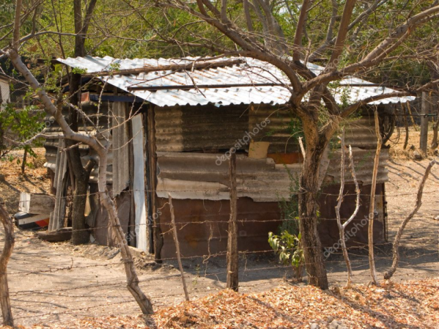 casa de probree (seja cinsero se voçe for pobre)