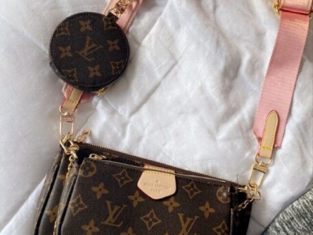 Uma bolsa da Louis Vuitton