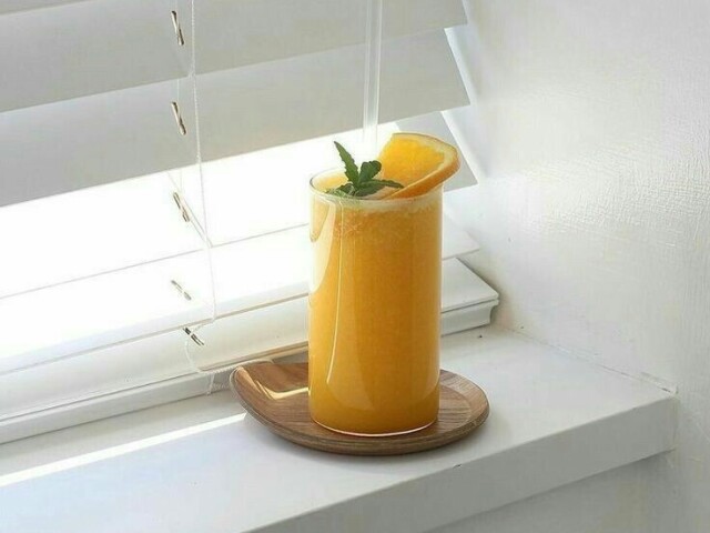 Suco de laranja 🍊 🌷