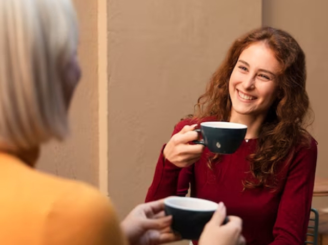 Gosta de receber visitas em casa, para um café.