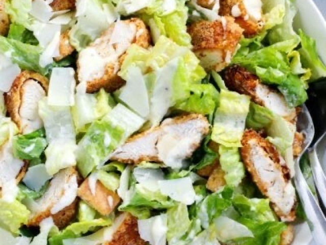 Salada com frango