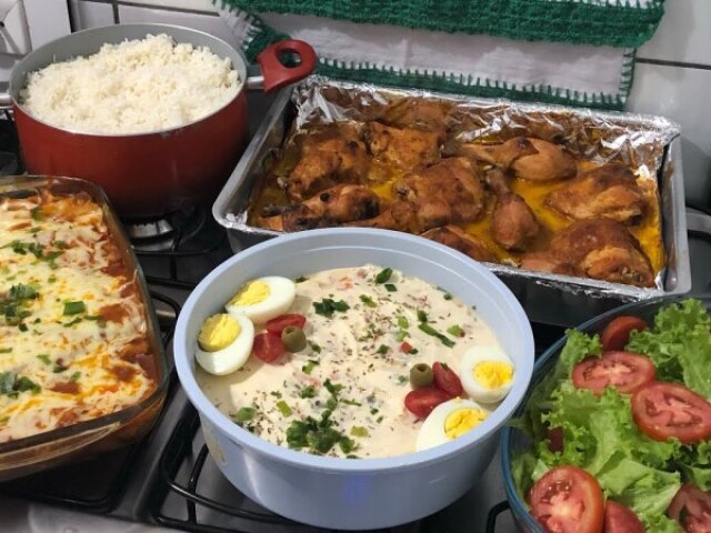 COZINHAR PARA OS OUTROS.