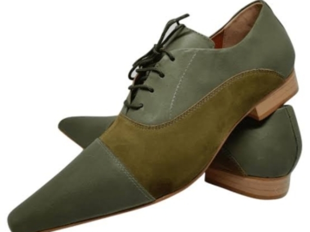 Sapato verde antigo