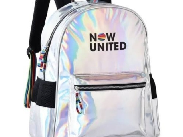 Pra quem gosta né Now United
Já vi bastante gente usando!
