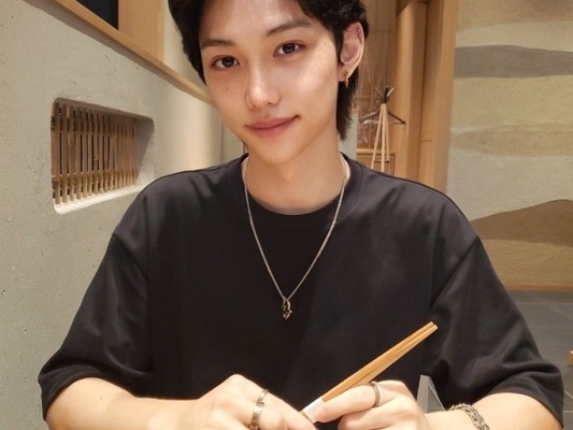 Felix (stray kids)