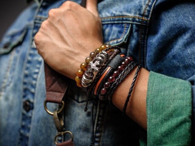 Pulseiras.