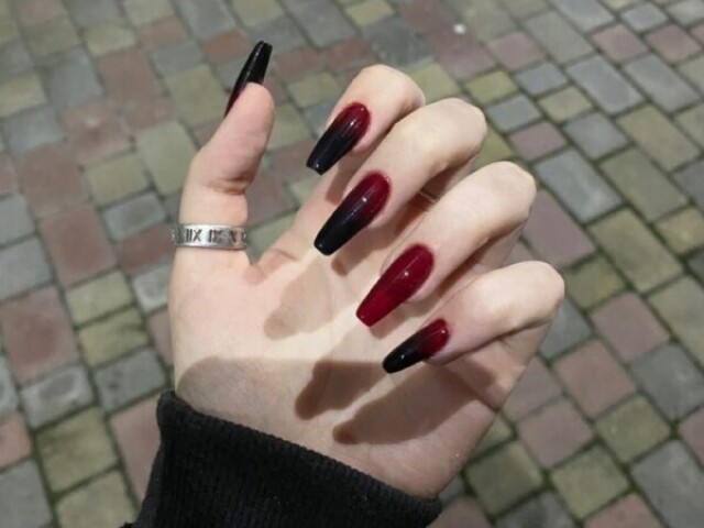 Preto com vermelho