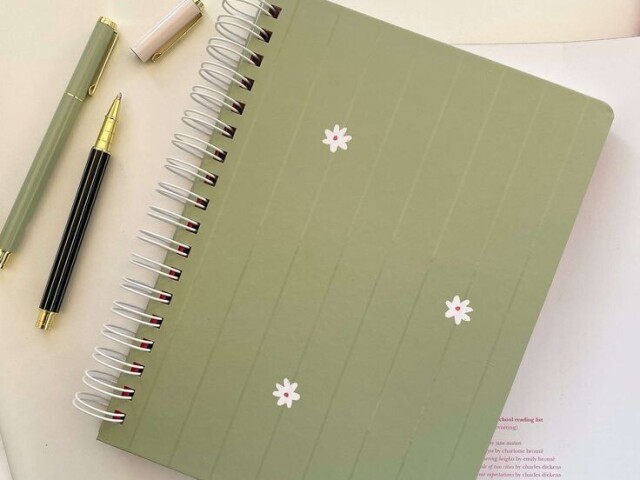 caderno minimalista