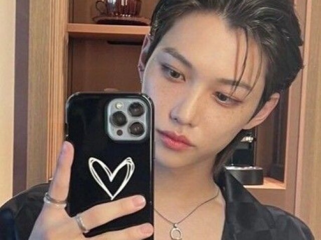 Felix:ele estava fazendo um trabalho com o hyunjin