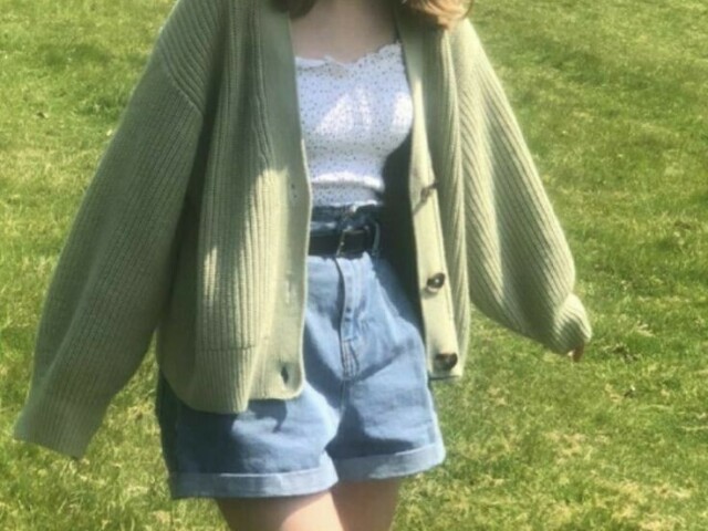 Roupas que tenha todas as cores e NÃO pode faltar camiseta branca