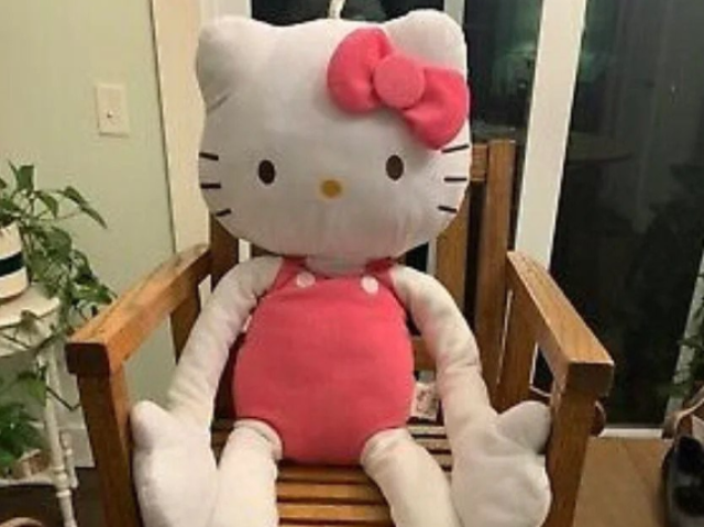 A HELLO KITTY