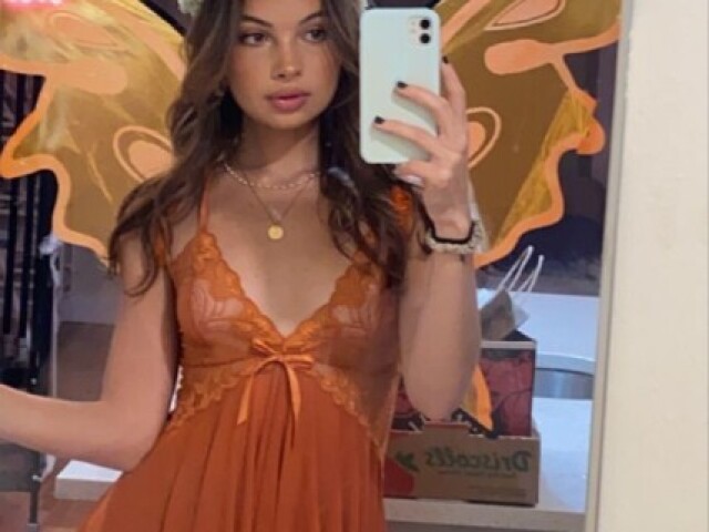 Essa linda fada?
Desculpa cortou